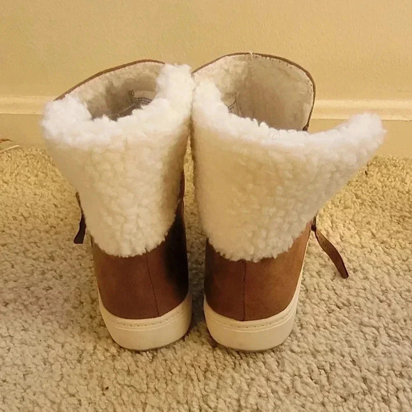 Universal Thread boot, Size 6, great condition - Picture 4 of 9